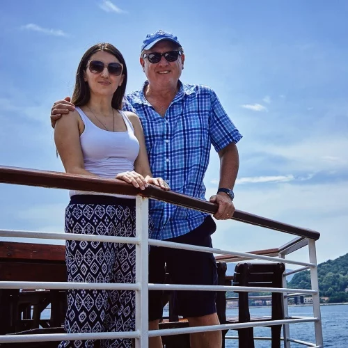ivana ćirković i mark schaefer, spark me